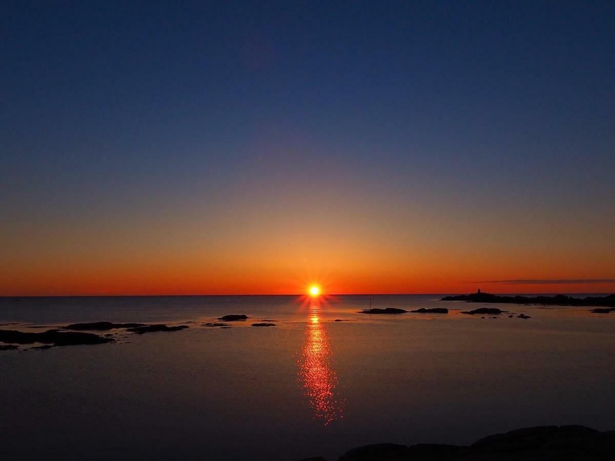 Midnight Sun View Lofoten Villa Leknes Exterior photo